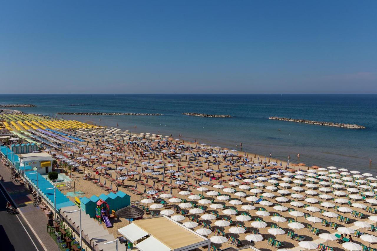Hotel President'S Pesaro Exteriér fotografie